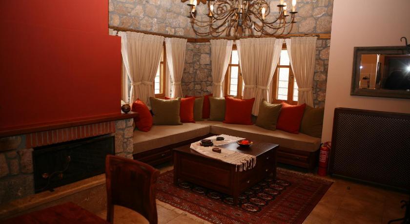 Káto Loutrákion Roes Suites المظهر الخارجي الصورة
