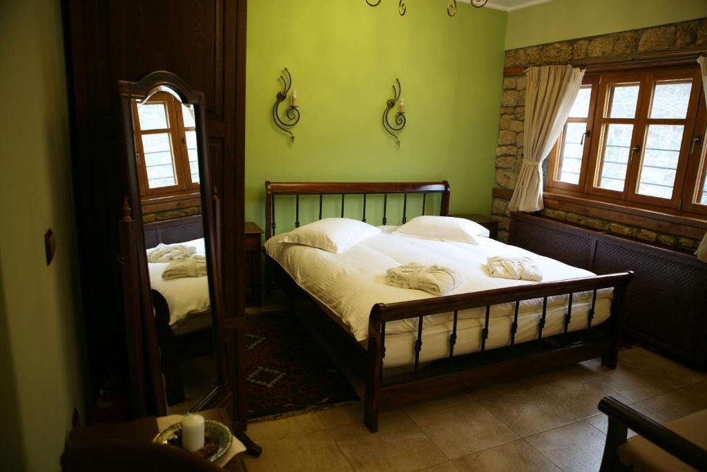Káto Loutrákion Roes Suites المظهر الخارجي الصورة